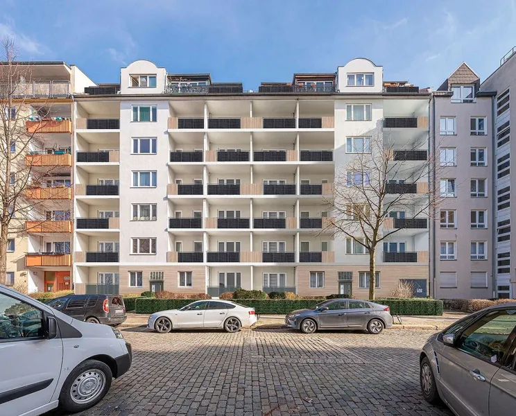 Klein, fein, mein: tolles 1-Zimmer Apartment mit Balkon in Moabit — photo 1